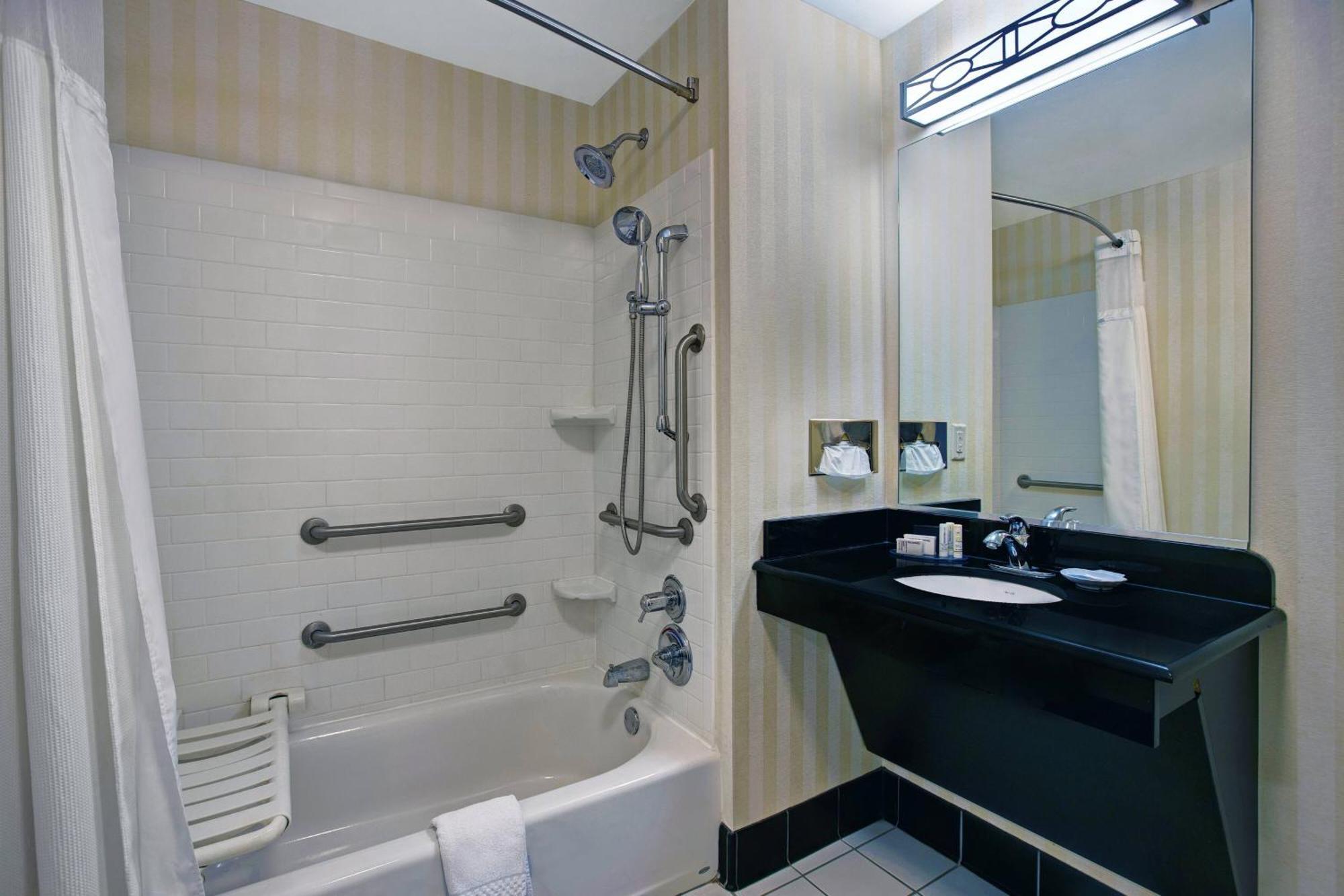Fairfield Inn And Suites Carlsbad Bagian luar foto