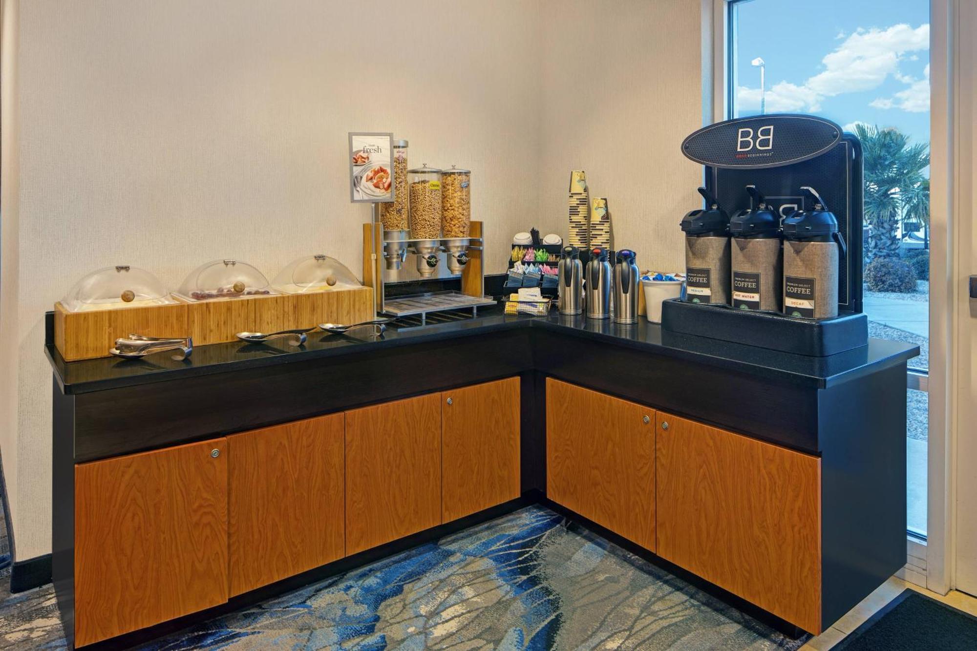 Fairfield Inn And Suites Carlsbad Bagian luar foto