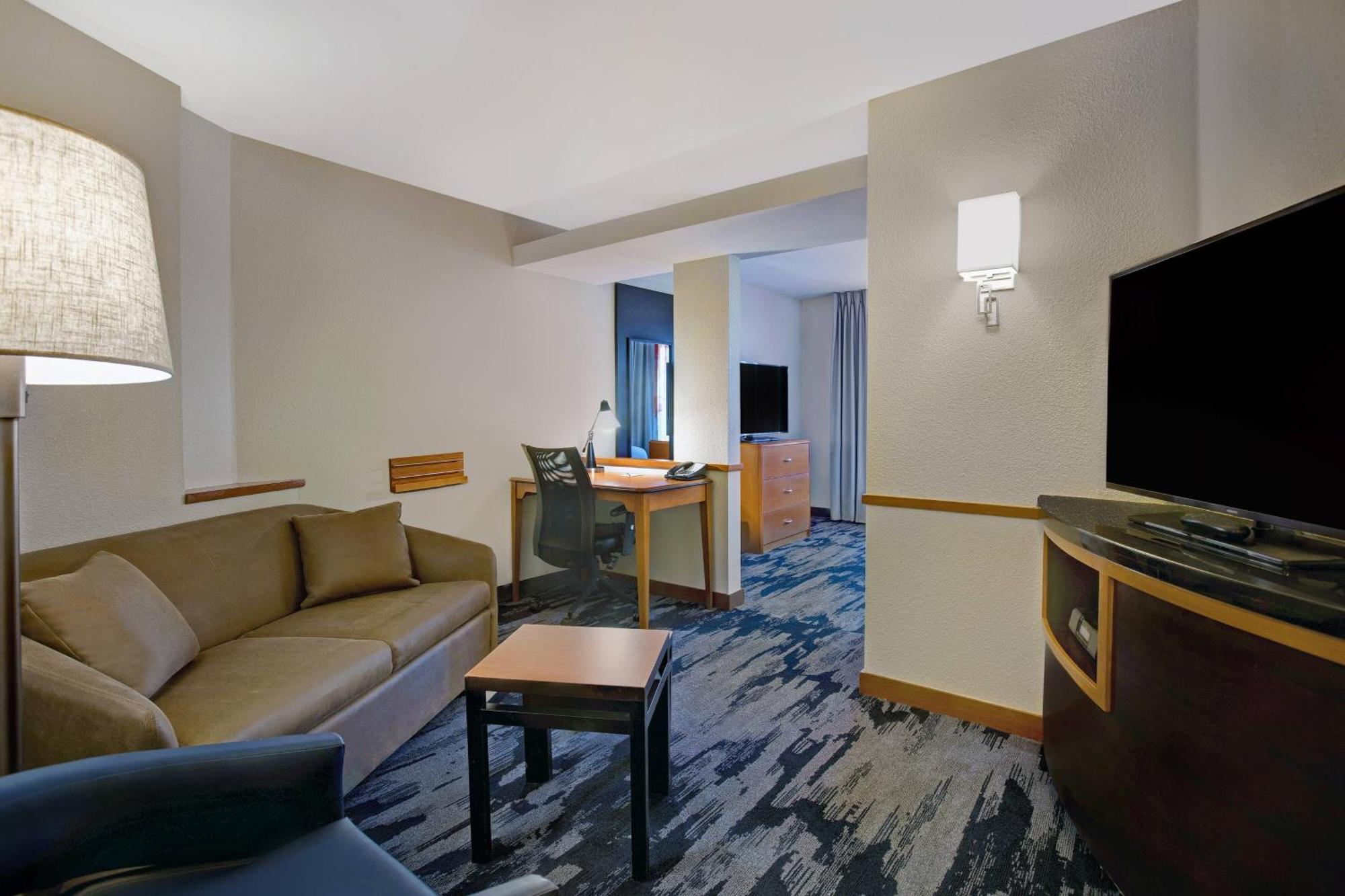 Fairfield Inn And Suites Carlsbad Bagian luar foto